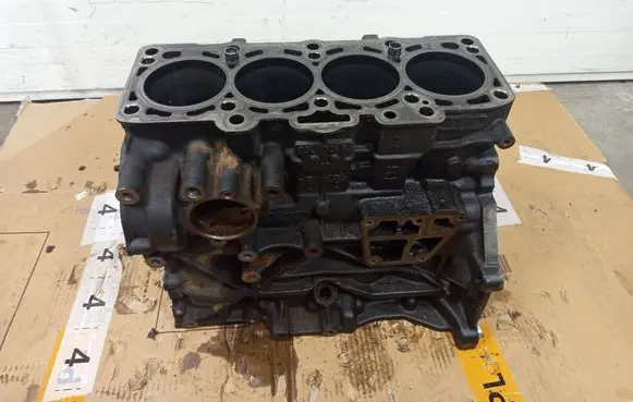Volkswagen Golf VI Engine block 03L021B CAY