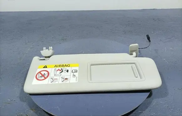 Sun visor