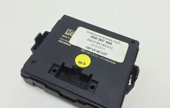 Audi TT TTS RS Mk3 8S Gateway control module 8S0907468