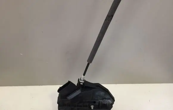 Ford Focus Rear door lock A26413