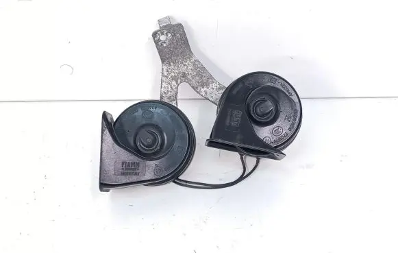 Ford Mondeo MK V Horn signal DG9T13A803DA