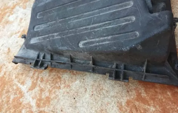 Opel Insignia A Air filter box cover 0000