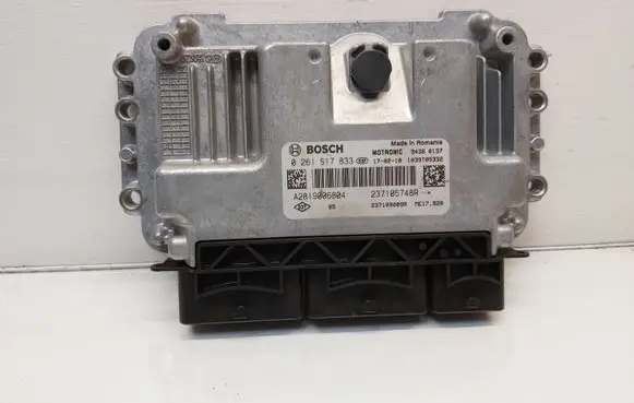 Smart ForFour II W453 Engine control unit/module 0261S17833 A2819006804