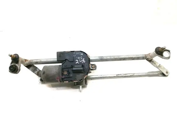 Volkswagen Jetta V Front wiper linkage and motor 1K1955119C 0390241955