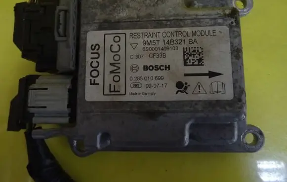 Ford Focus Airbag control unit/module 9M5T14B321BA 0285010699