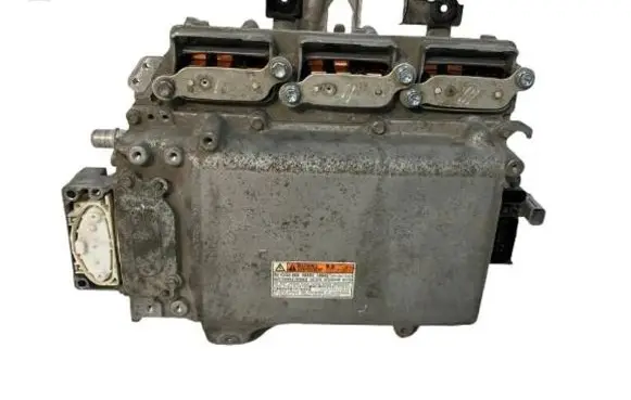 Toyota RAV 4 (XA40) Voltage converter inverter G92A042030