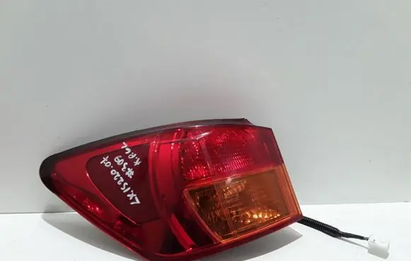 Lexus IS 220D-250-350 Rear/tail lights