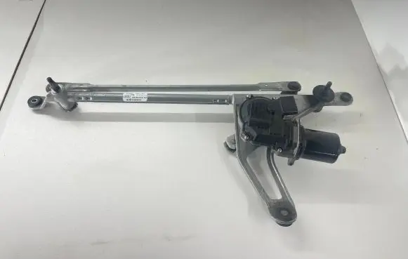 Front wiper linkage