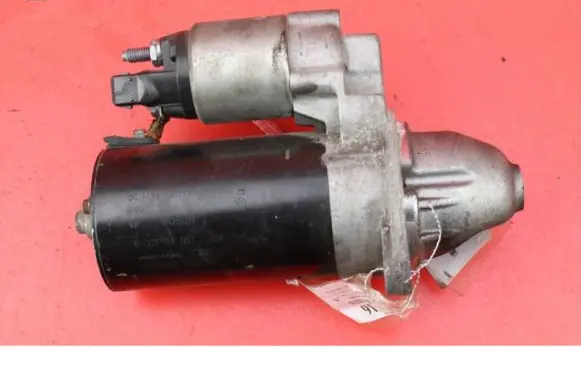 BMW 7 F01 F02 F03 F04 Starter motor 7589350
