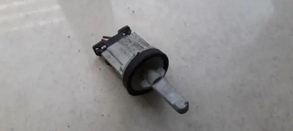 Audi A3 S3 8P Coolant temperature sensor 1K0907543A