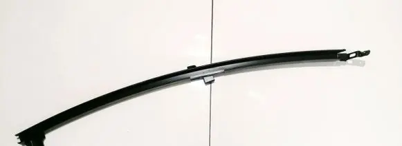 Toyota Yaris Front door glass trim molding 0L96B