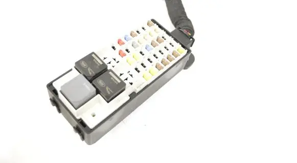 Jaguar F-Pace Fuse box set 8X73147K131DA