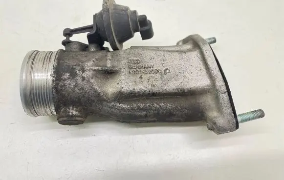 Audi A6 S6 C5 4B Throttle valve 4B0145950C