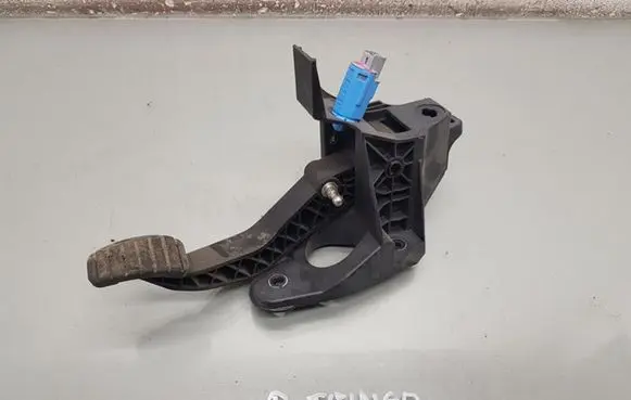 Clutch pedal