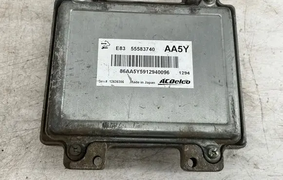 Opel Insignia A Engine control unit/module 55583740 12636386