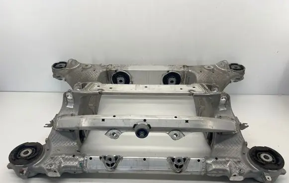 BMW i5 G60 Rear subframe 24645511 688943905 688944005