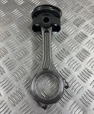 Audi Q7 4M Piston with connecting rod 059CC