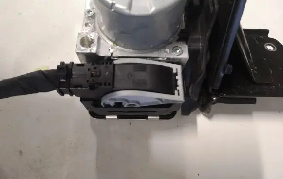 Volkswagen Tiguan ABS Pump 5Q0614517GB 10063338781 10091843413