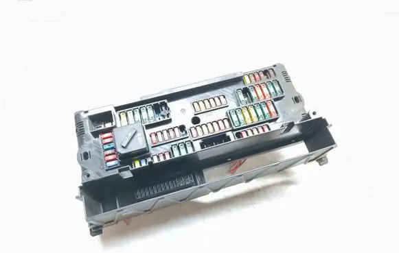 BMW 5 F10 F11 Fuse module 9210861