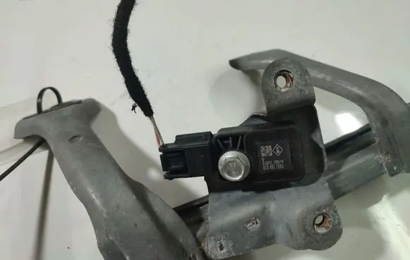 Renault Megane III Airbag deployment crash/impact sensor 988330002R
