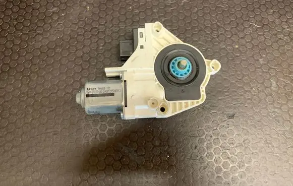 Skoda Yeti (5L) Front window lifting mechanism without motor 8K0959811 965578100