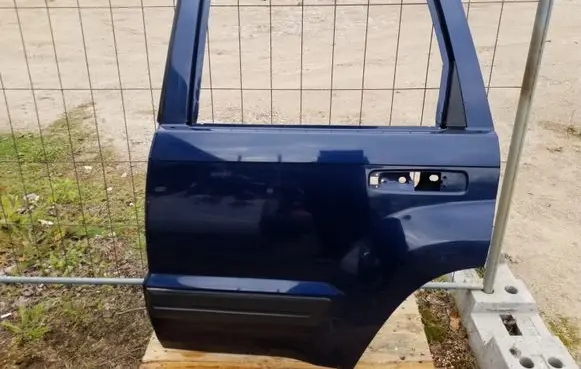 Jeep Grand Cherokee (WK) Rear door