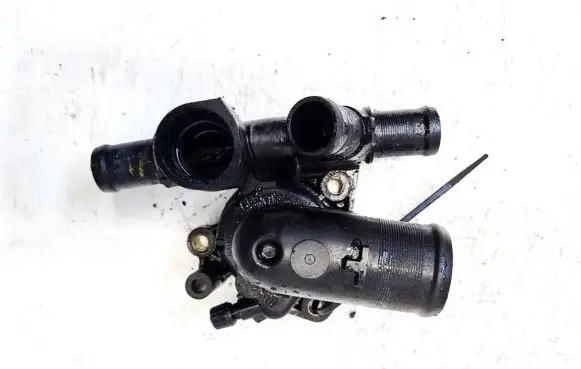 Nissan X-Trail T31 Engine coolant pipe/hose