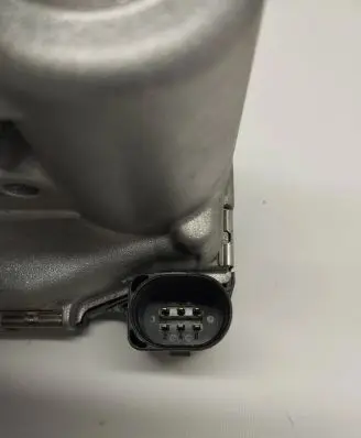 Audi A4 S4 B9 Throttle valve 06K133062J 02808039199