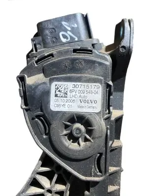 Volvo XC90 Accelerator throttle pedal 30715179