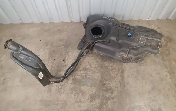 Citroen DS3 Fuel tank 9685813580 9678695380 9895925680