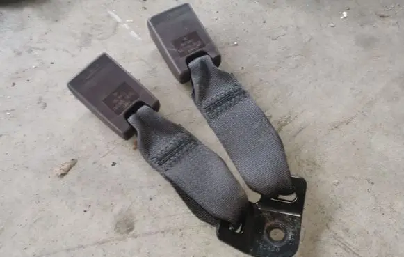 Buick Encore I Rear seatbelt buckle 95174410
