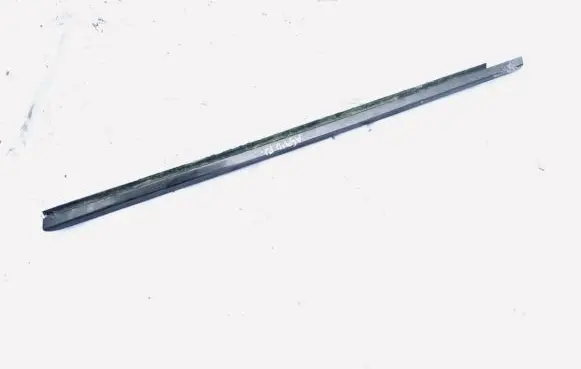 Mercedes-Benz C W202 Front door glass trim molding 