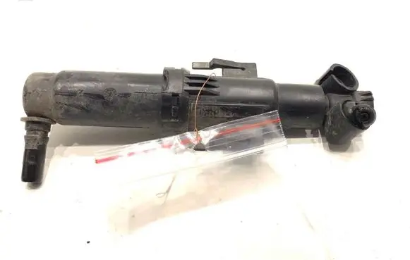 BMW 5 F10 F11 Headlight washer spray nozzle 