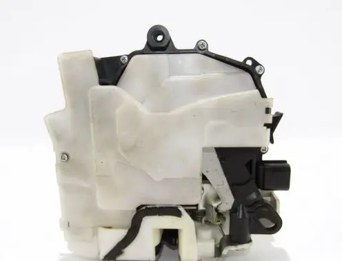 Mitsubishi Lancer X Front door lock