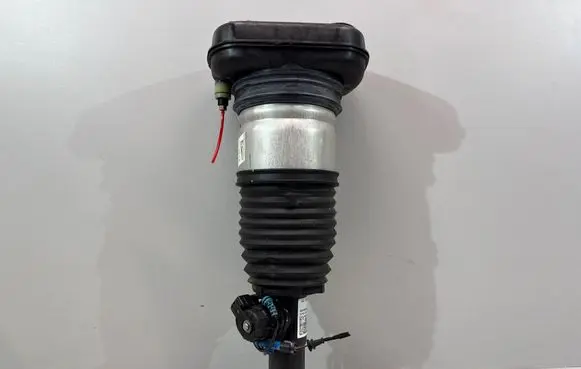 BMW X6M G06 F96 Shock absorber/damper/air suspension 6869037