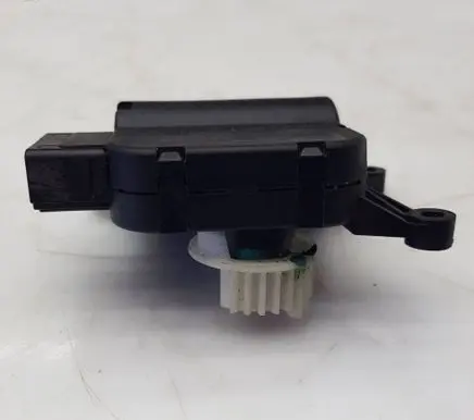 Mercedes-Benz Sprinter W906 Air flap motor/actuator 0132801374 PPGF30 091106