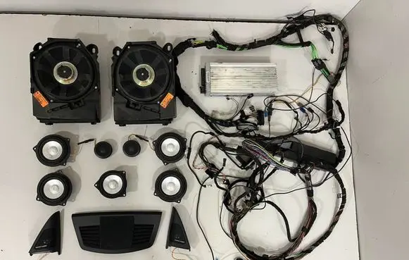 BMW M3 e92 Audio system kit 9143136 9143135