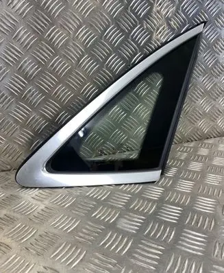 Audi Q7 4L Rear vent window glass 83F845298D