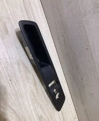 Peugeot Expert Front door window switch trim 98144415ZD