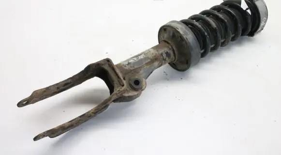 Volkswagen Touareg II Front shock absorber/damper