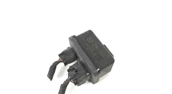 Mazda 6 Glow plug pre-heat relay SH0118650