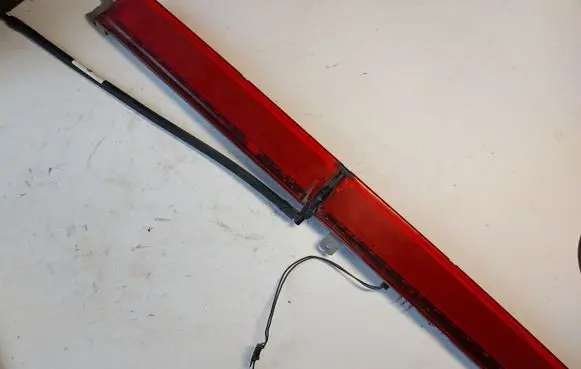BMW 3 E90 E91 Third/center stoplight 7159020 13264010