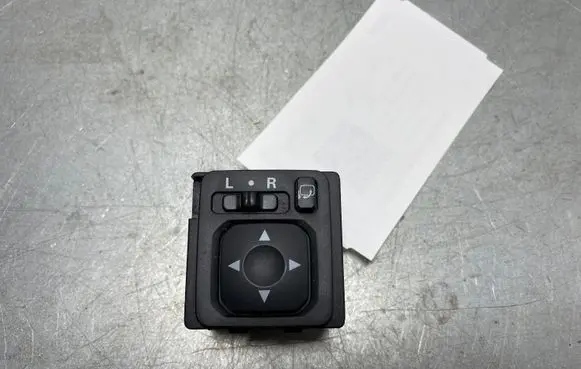 Mitsubishi Outlander Wing mirror switch 183569