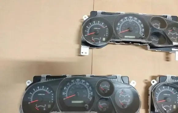 Toyota Tundra II Speedometer (instrument cluster) 769166-280A