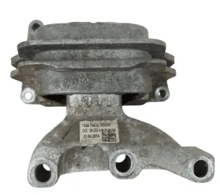 Volkswagen Polo V 6R Engine mount bracket 6C0199262A