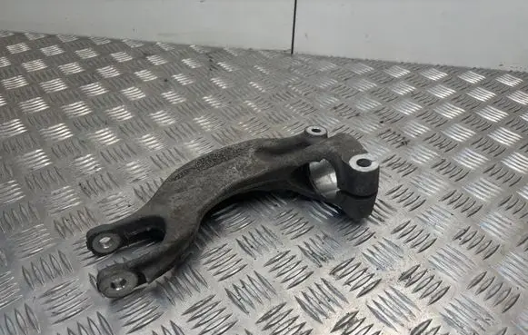 Audi SQ7 Lower shock absorber bracket 4M0413038