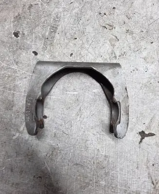 Mercedes-Benz E W211 Muffler pipe connector clamp 