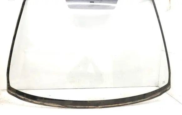 Nissan Almera Tino Front windscreen/windshield window 43R000005
