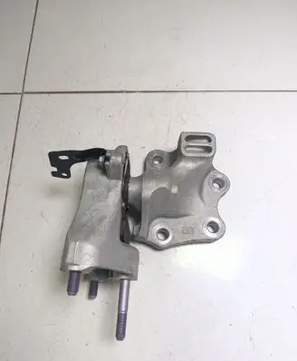 Toyota bZ4X Engine mount bracket AVE0423