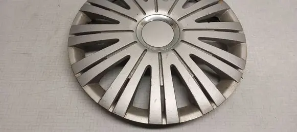 Fiat Bravo R15 wheel hub/cap/trim 